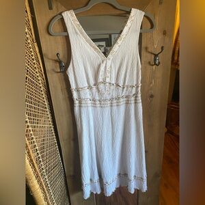 Notations White and Tan Sleeveless Top